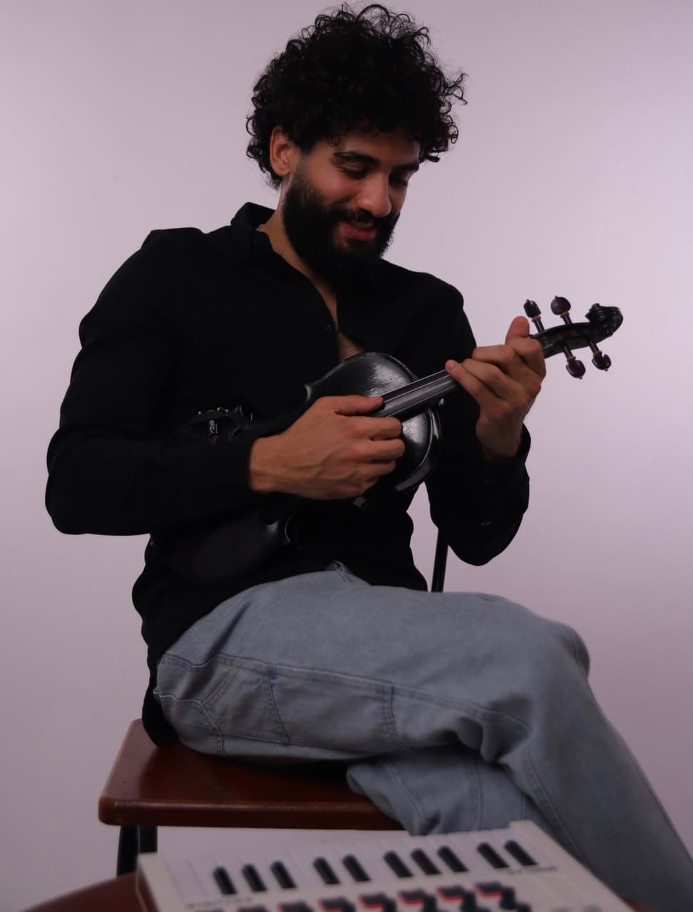 محمد عادل (OBIT) مع الكمنجة